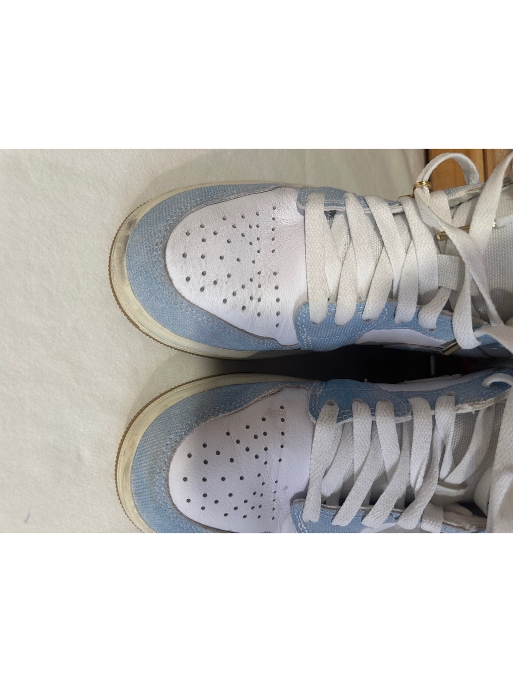 Nike Air Jordan 1 Mid SE Denim Worn Blue White Women’s Sz 7.5 HQ2005-100 - Picture 4 of 9
